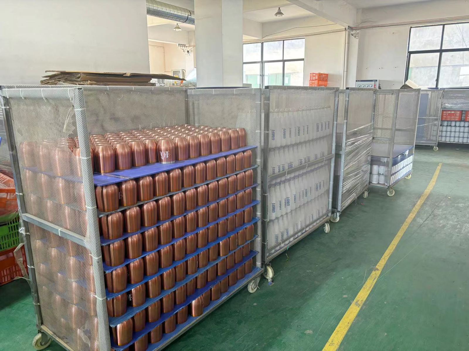 Production volume and finished drinkware at the manufacturing base